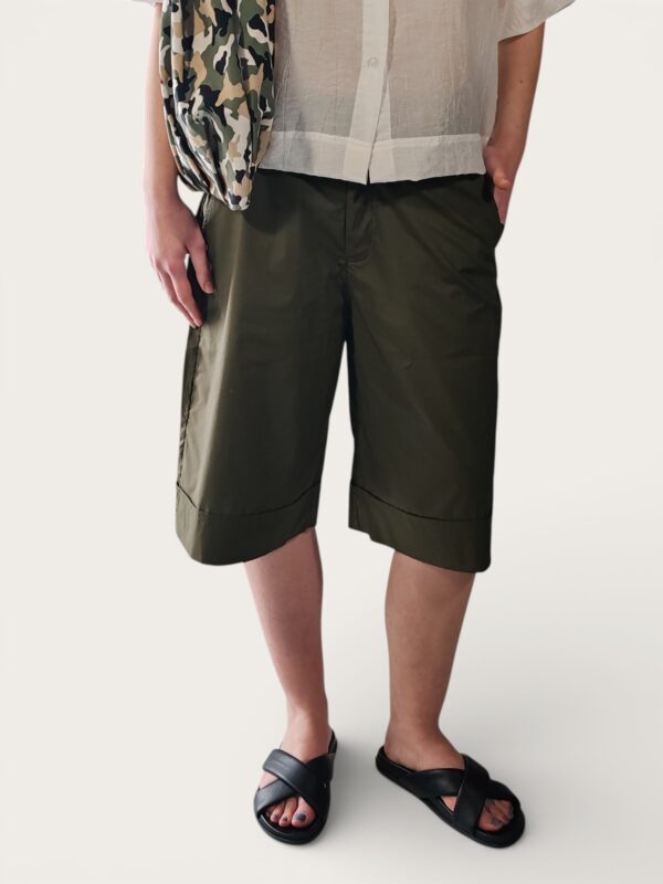 BERMUDA VERDE MILITARE